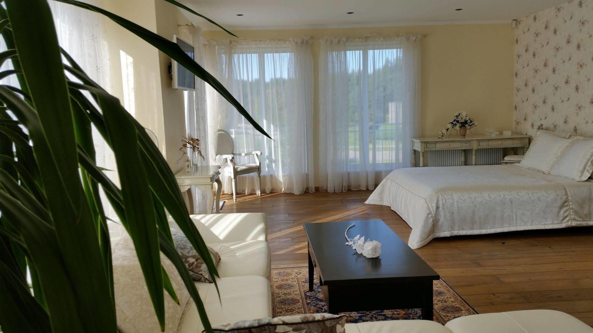 Baltas Namas Hotel Palanga Ngoại thất bức ảnh