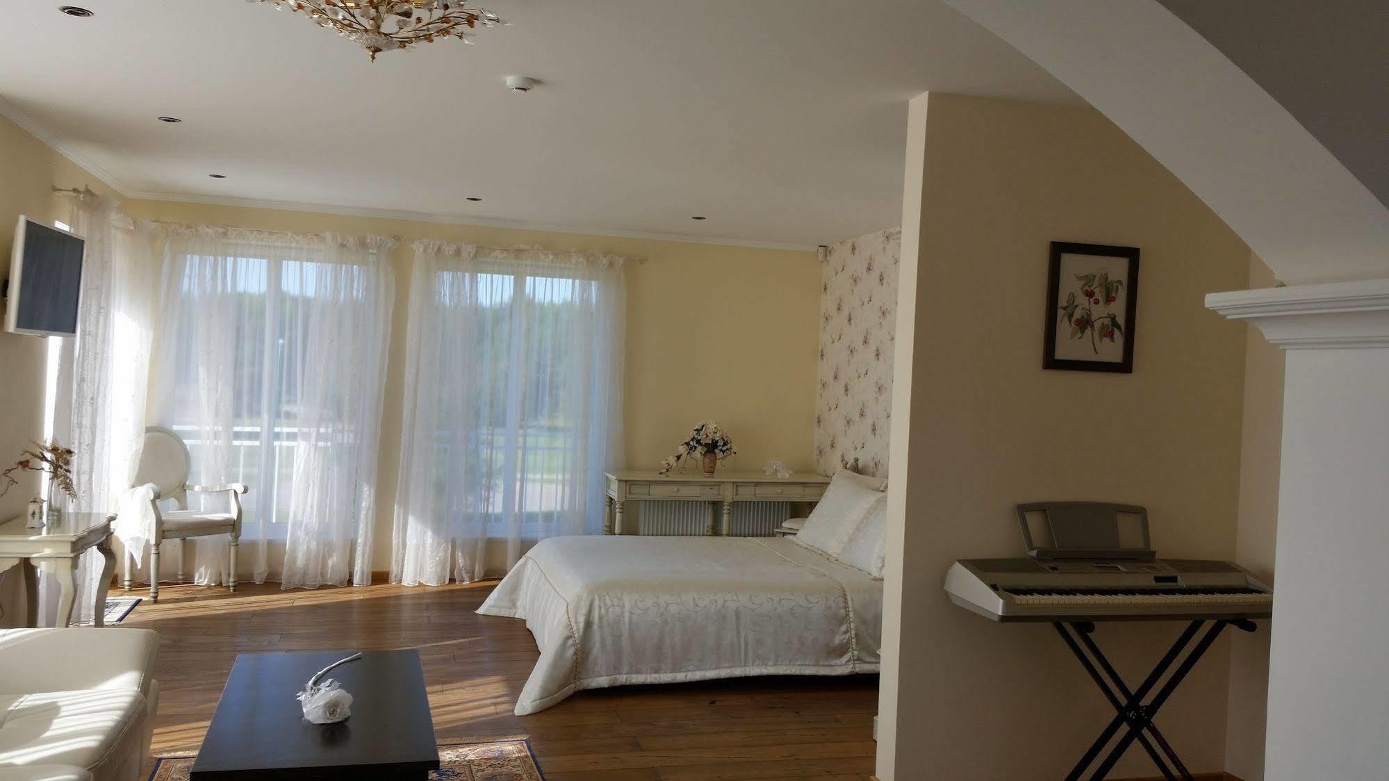 Baltas Namas Hotel Palanga Ngoại thất bức ảnh