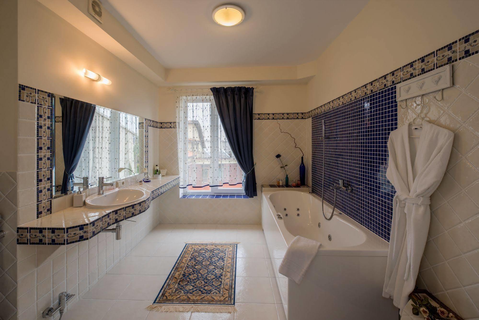 Baltas Namas Hotel Palanga Ngoại thất bức ảnh